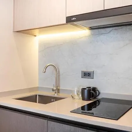 Tierra Residences Bangkok Zimmer foto