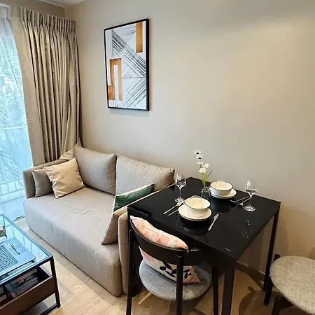 Tierra Residences Bangkok Zimmer foto